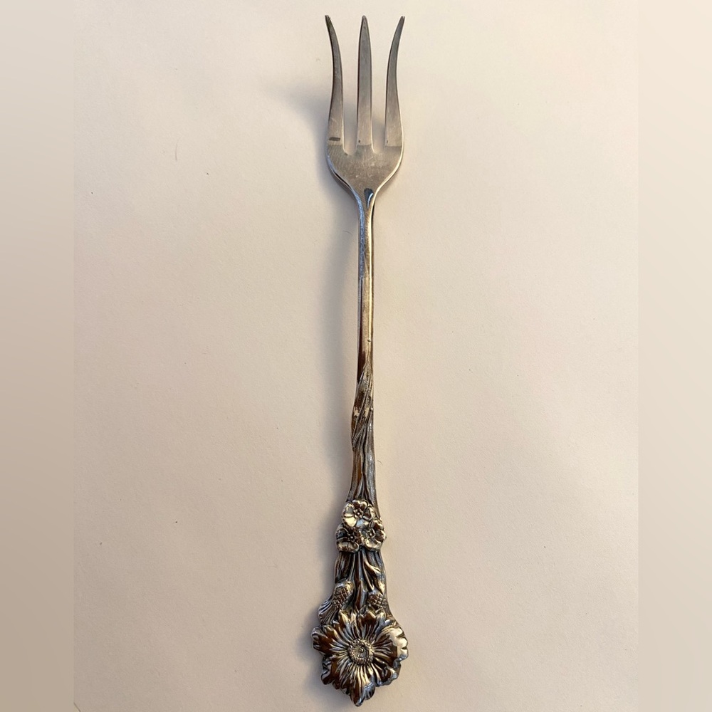 Reed & Barton Harlequin Silver Plated Appetizer Olive Fork  5 1/2”